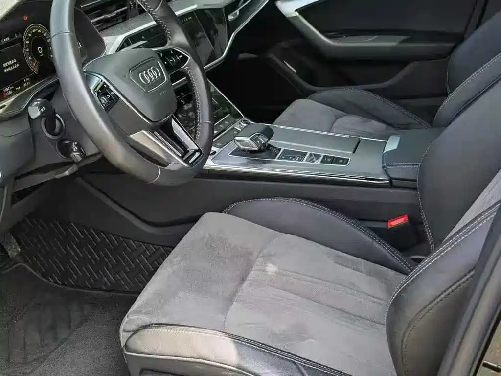 AUDI A6L 2021