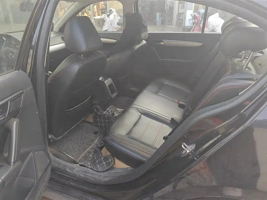 VOLKSWAGEN LAVIDA 2016