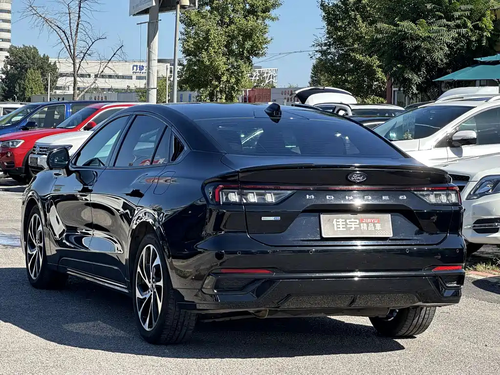 FORD MONDEO 2022