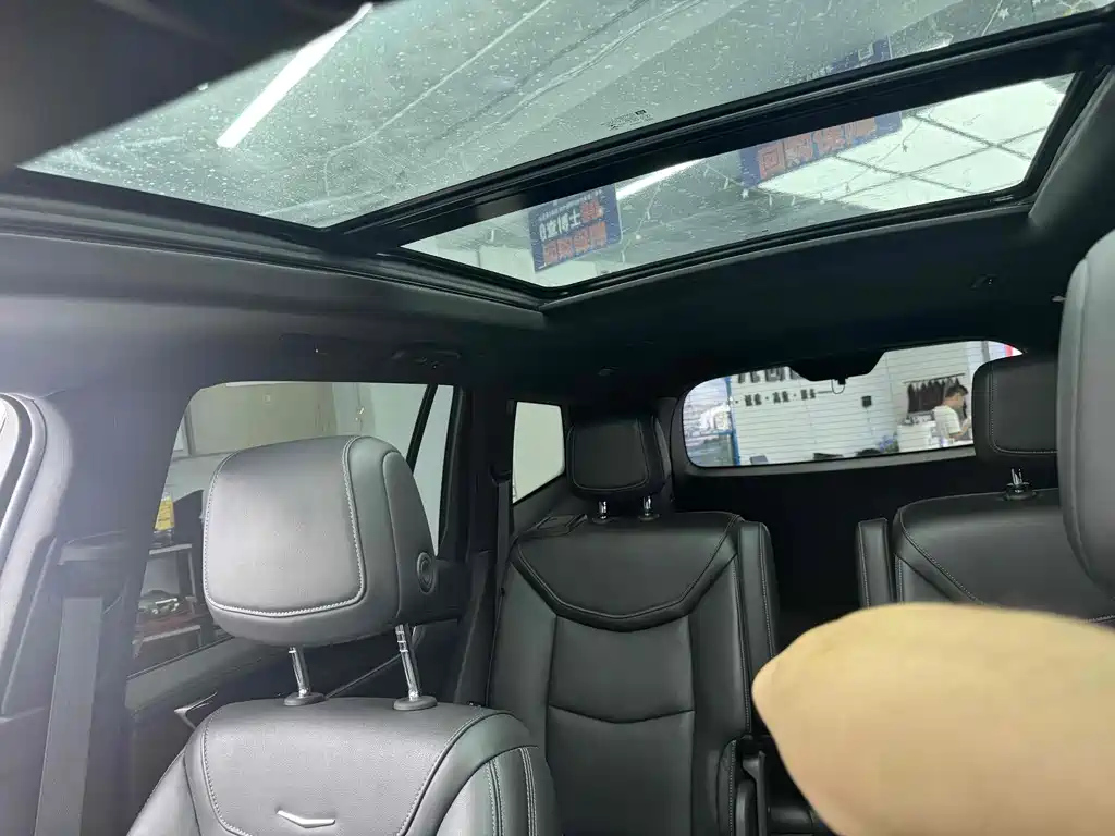 CADILLAC XT6 2021