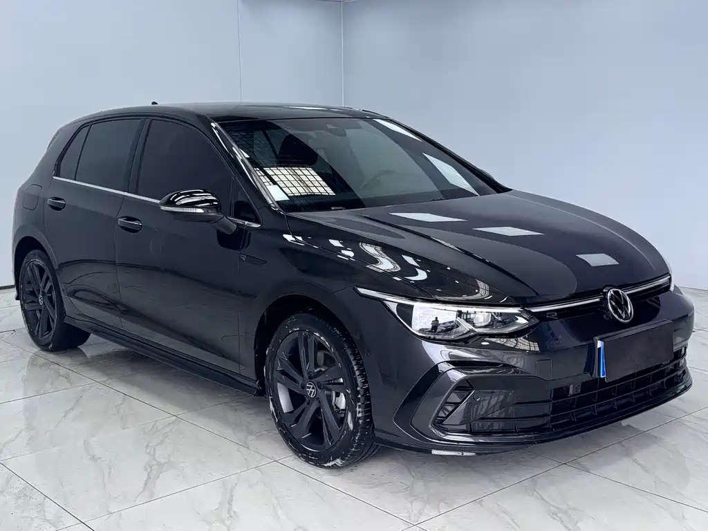 VOLKSWAGEN GOLF 2021