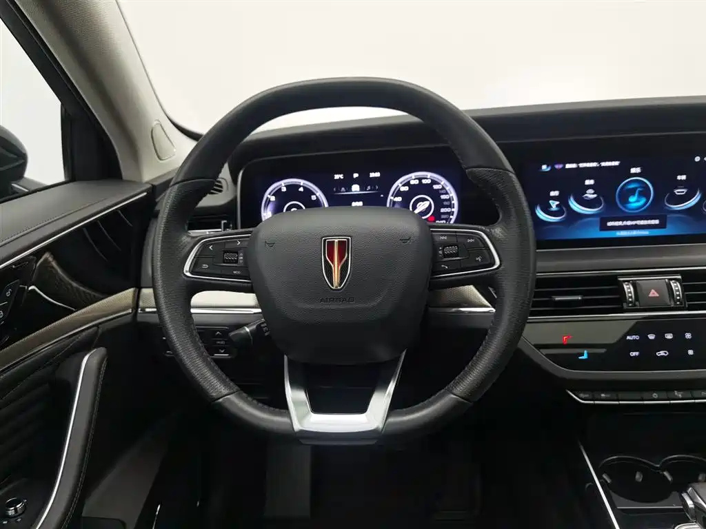 HONGQI HS5 2022