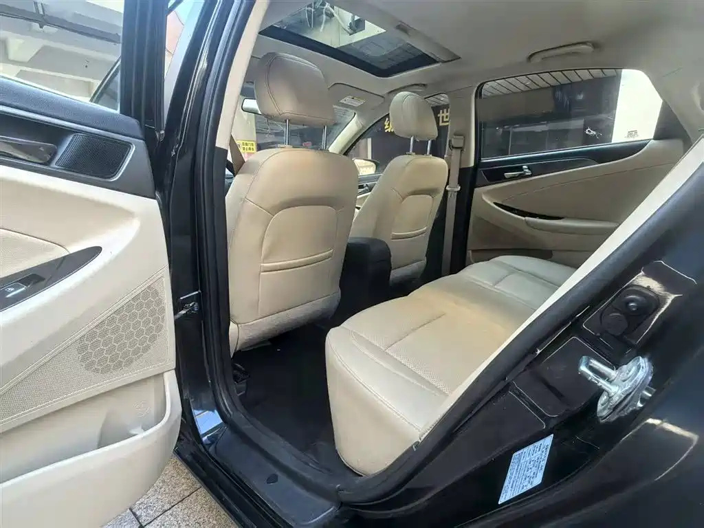 CHANGAN EADO 2016