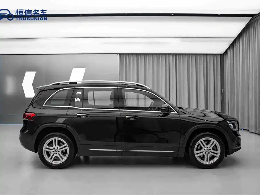 MERCEDES BENZ GLB 2020