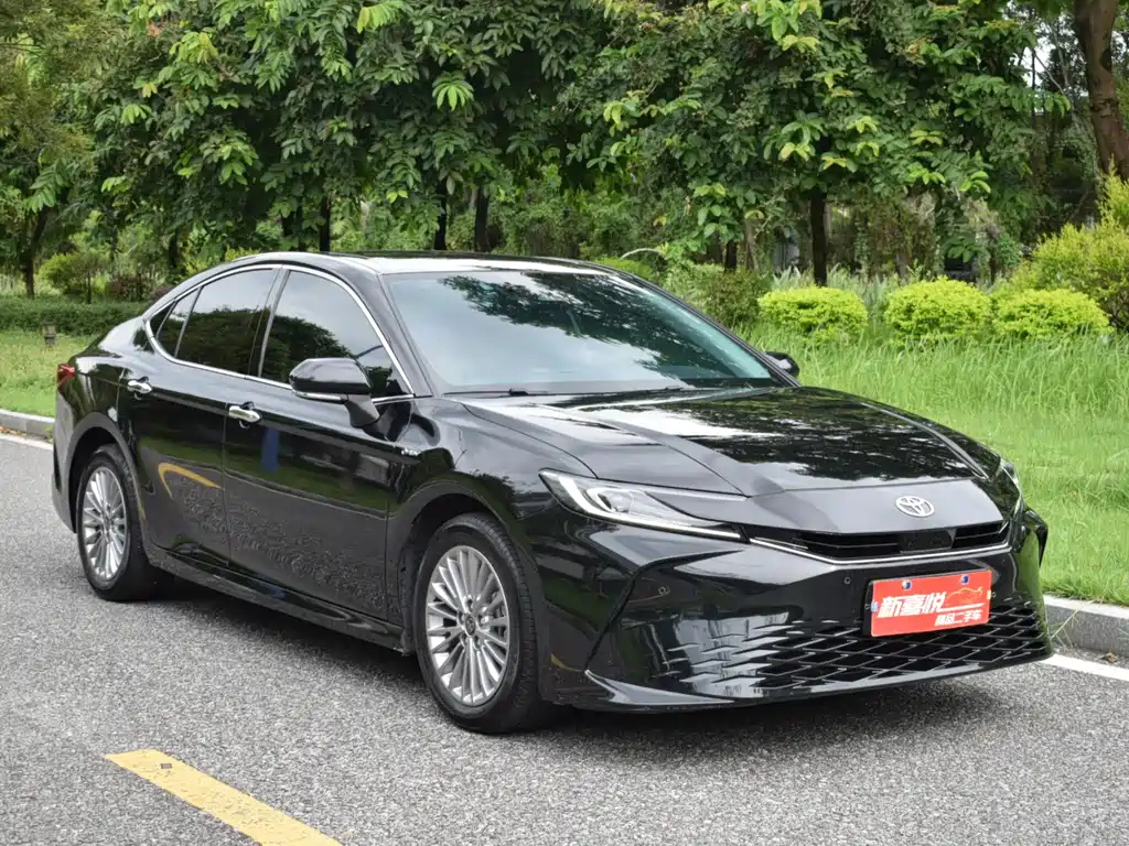 TOYOTA CAMRY 2024