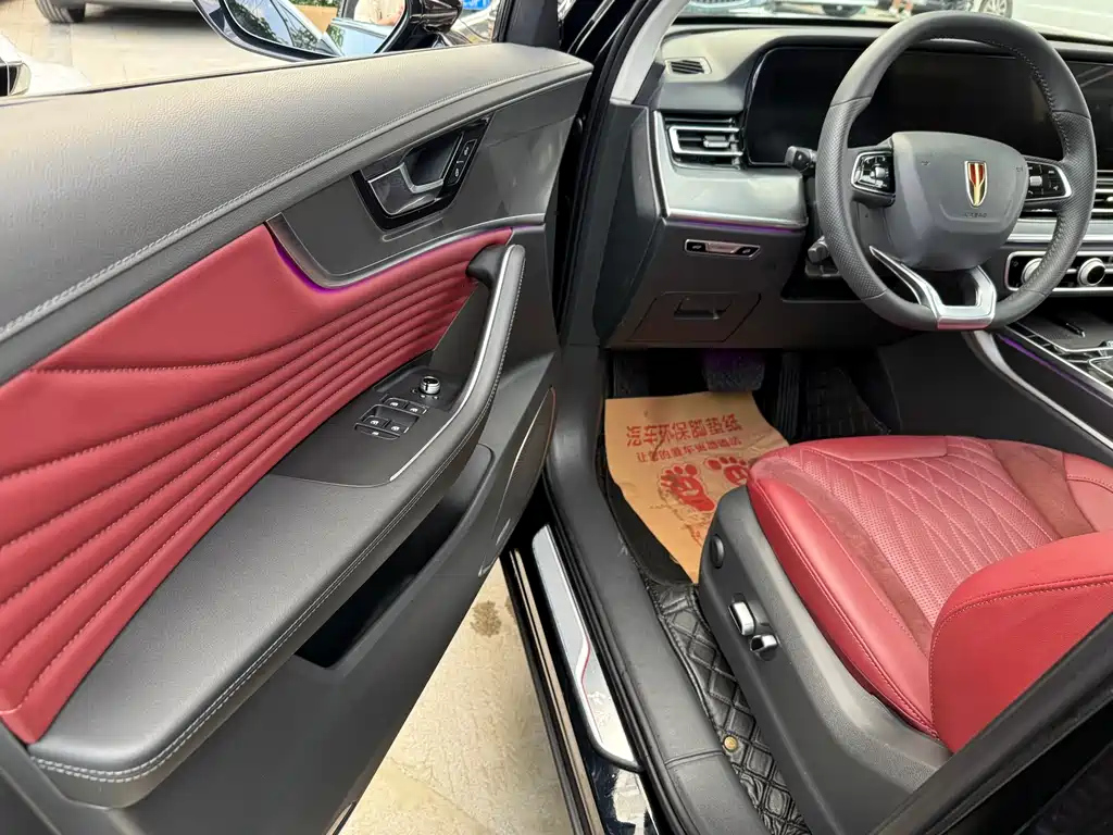 HONGQI HS5 2025