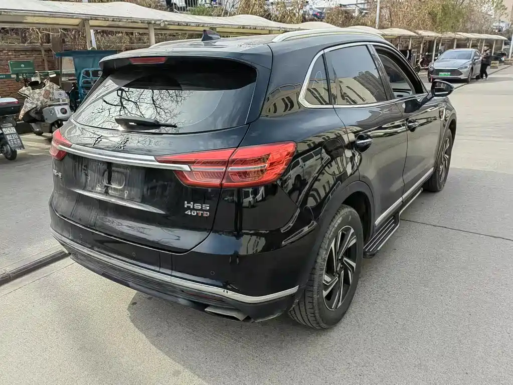 HONGQI HS5 2022