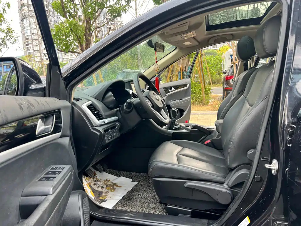DONGFENG AEOLUS AX7 2015