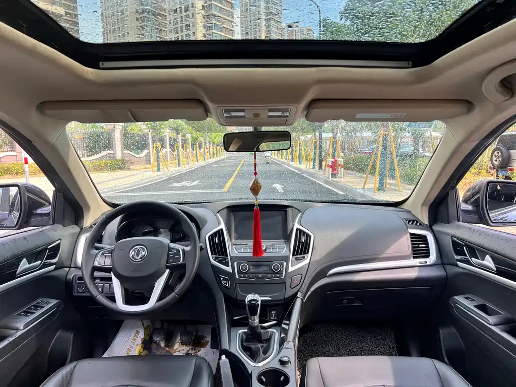 DONGFENG AEOLUS AX7 2015