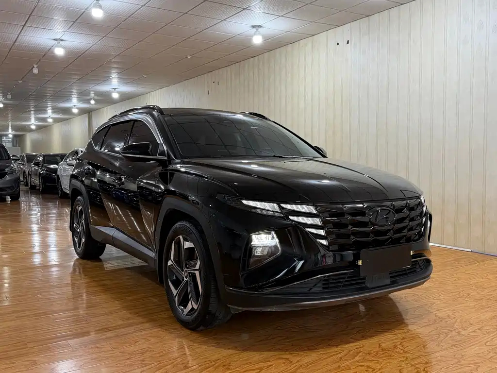 HYUNDAI TUCSON 2023