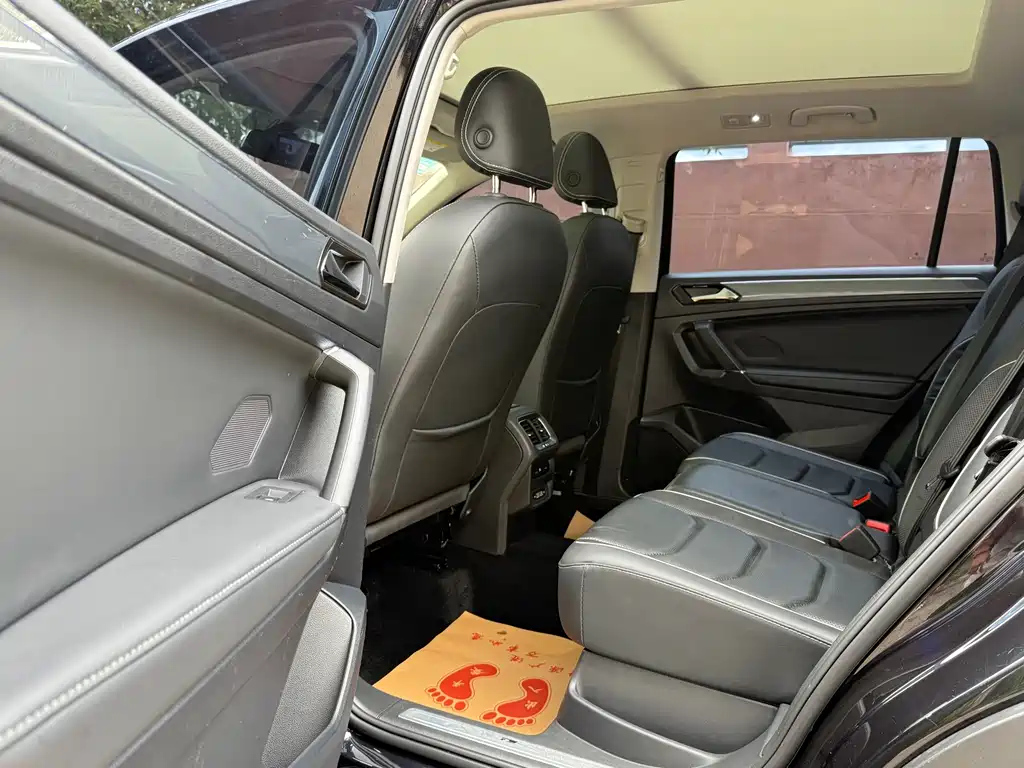 VOLKSWAGEN TIGUAN L 2019