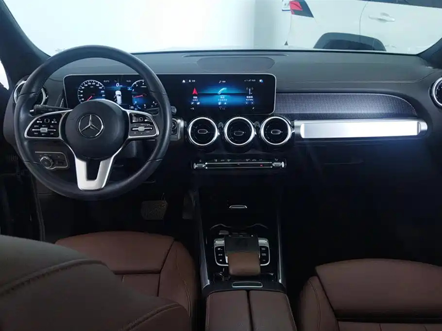 MERCEDES BENZ GLB 2020