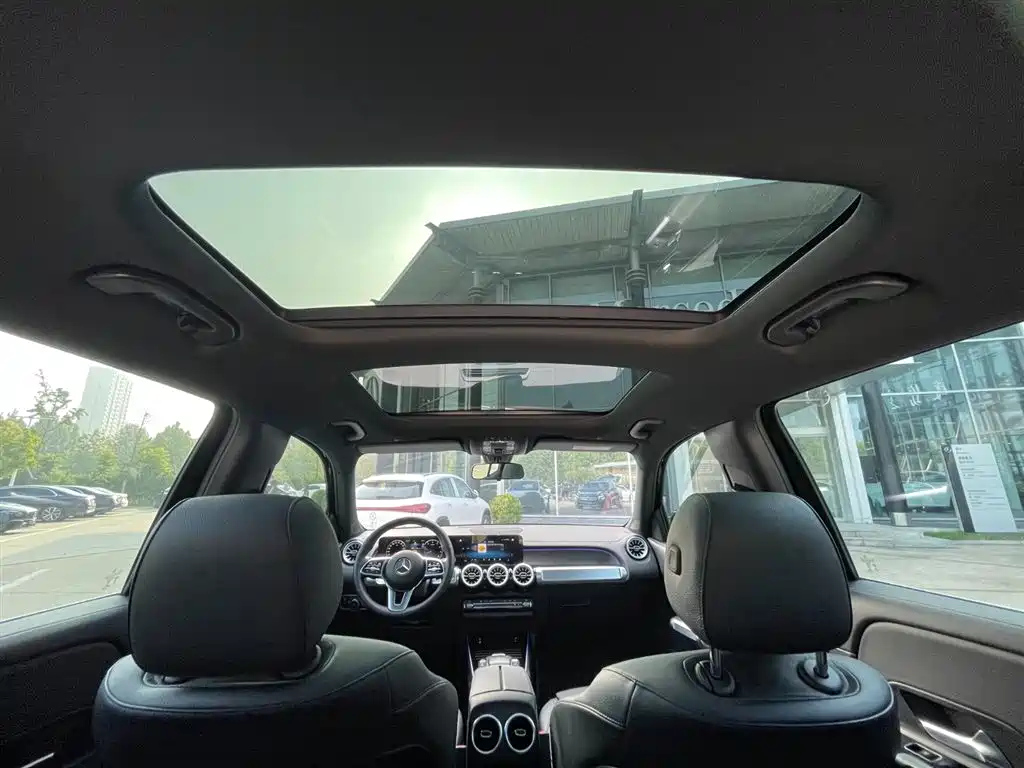 MERCEDES BENZ GLB 2022
