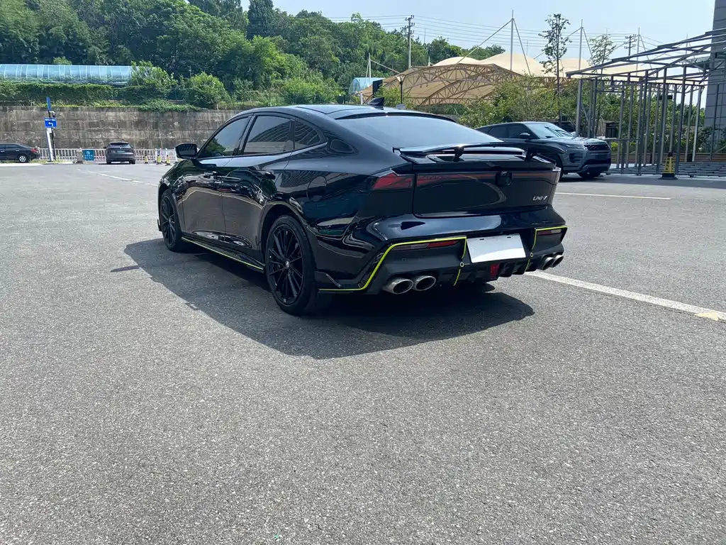 CHANGAN UNI-V 2023