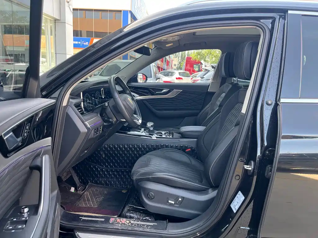 HONGQI HS5 2023