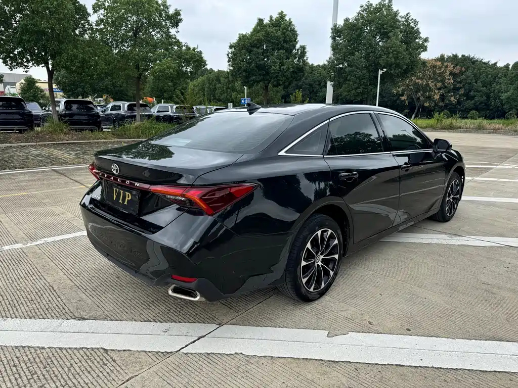 TOYOTA AVALON 2023