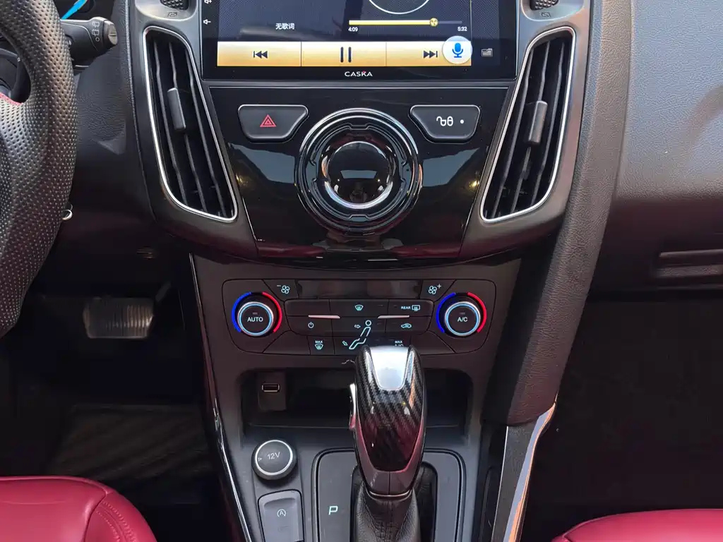 FORD FOCUS 2017