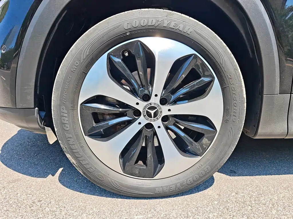 MERCEDES BENZ GLB 2021