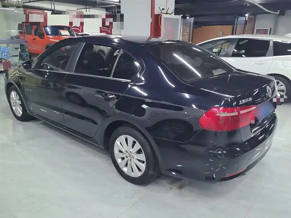 VOLKSWAGEN LAVIDA 2013