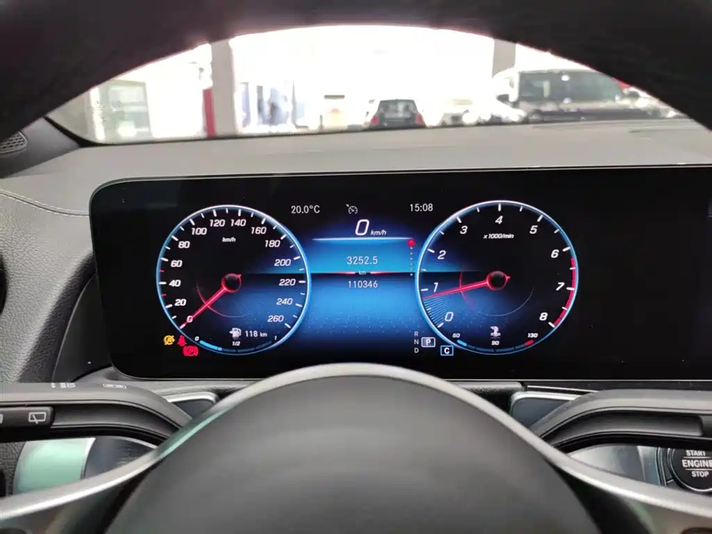 MERCEDES BENZ GLB 2022