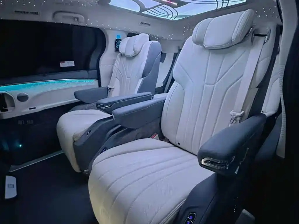 TOYOTA SIENNA SIENNA 2024