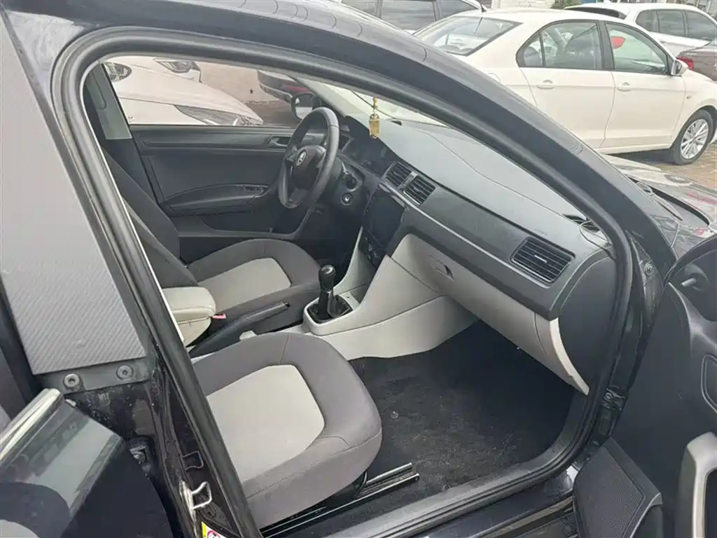 SKODA RAPID 2015
