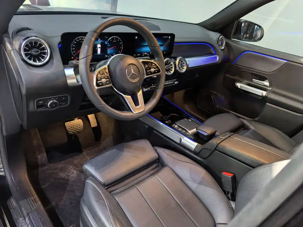 MERCEDES BENZ GLB 2022