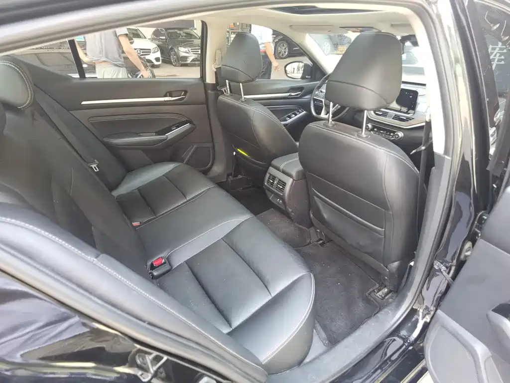 NISSAN TEANA 2021