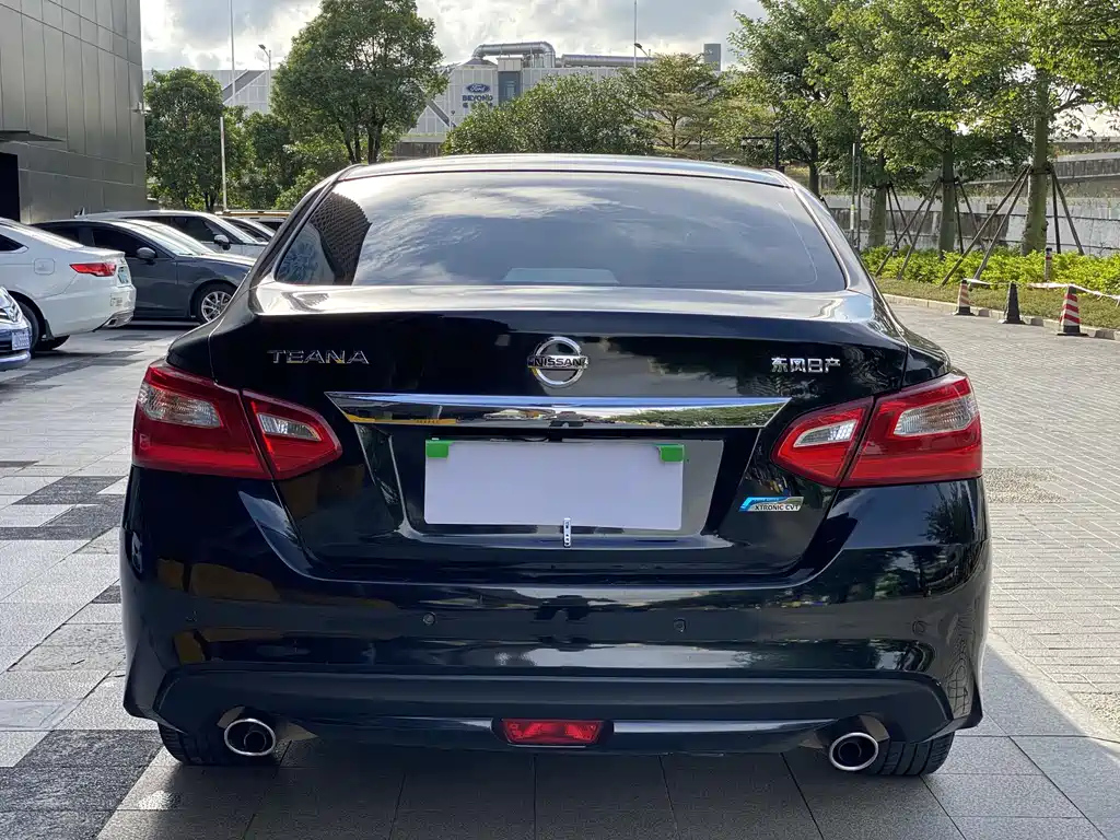 NISSAN TEANA 2019