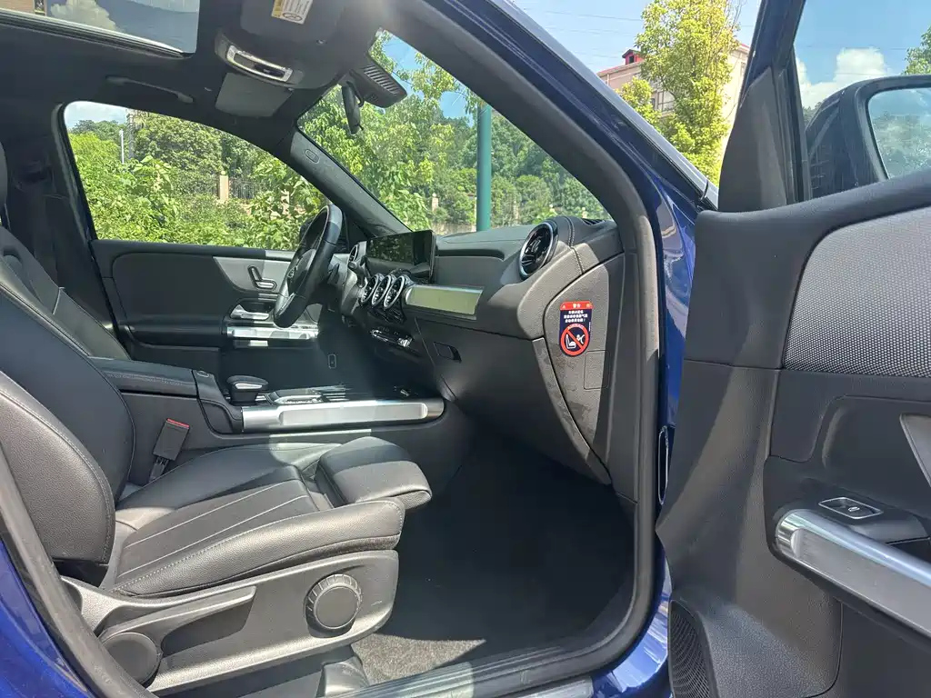 MERCEDES BENZ GLB 2022