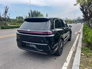 LI AUTO L8  2025 YEAR MAX INTELLIGENT  EDITION 2025