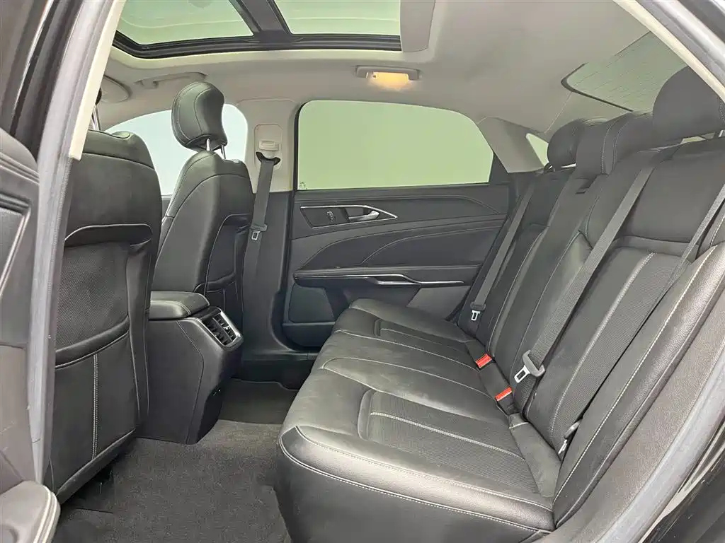 FORD TAURUS 2016