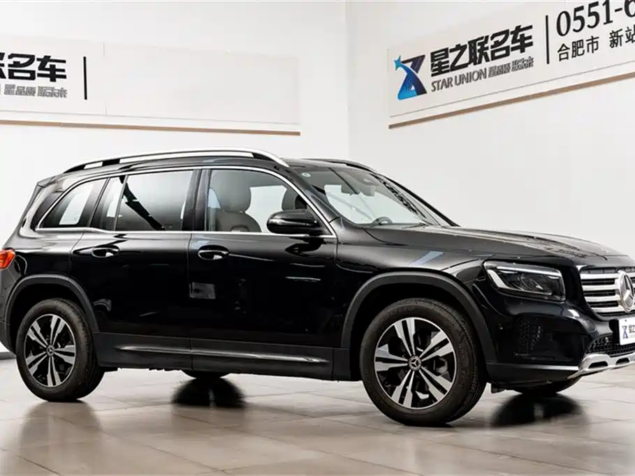 MERCEDES BENZ GLB 2024