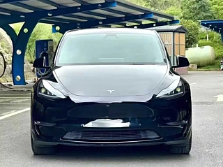 TESLA MODEL Y  2023