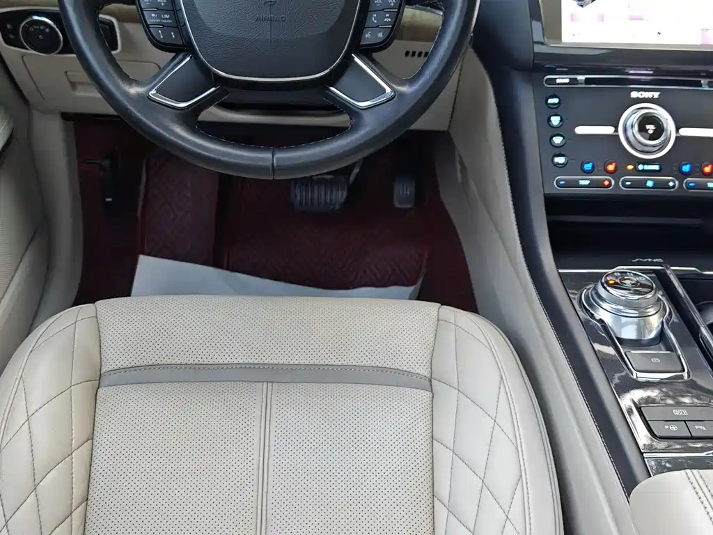 FORD TAURUS 2019