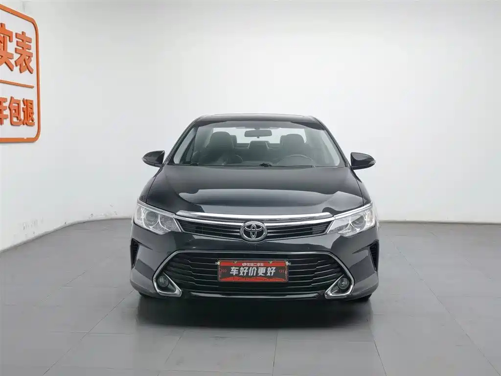 TOYOTA CAMRY 2017