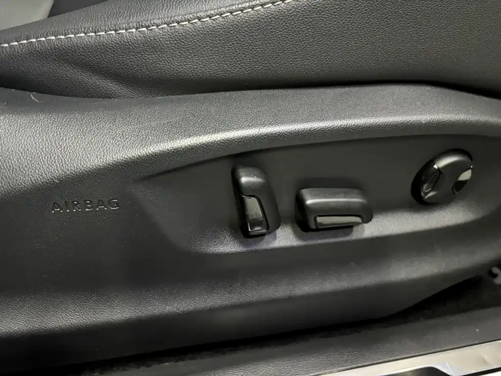 VOLKSWAGEN TIGUAN L 2022