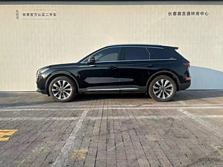 LINCOLN ADVENTURER 2022