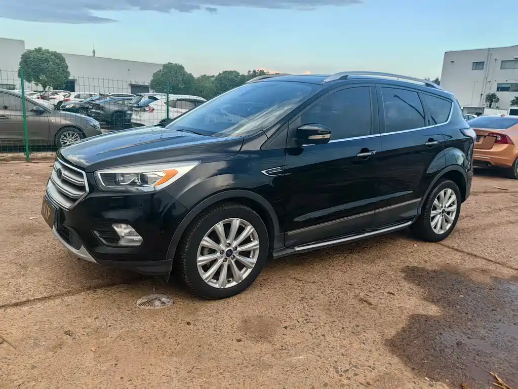FORD ESCAPE 2018