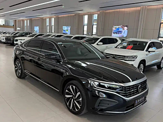 VOLKSWAGEN PASSAT 2024