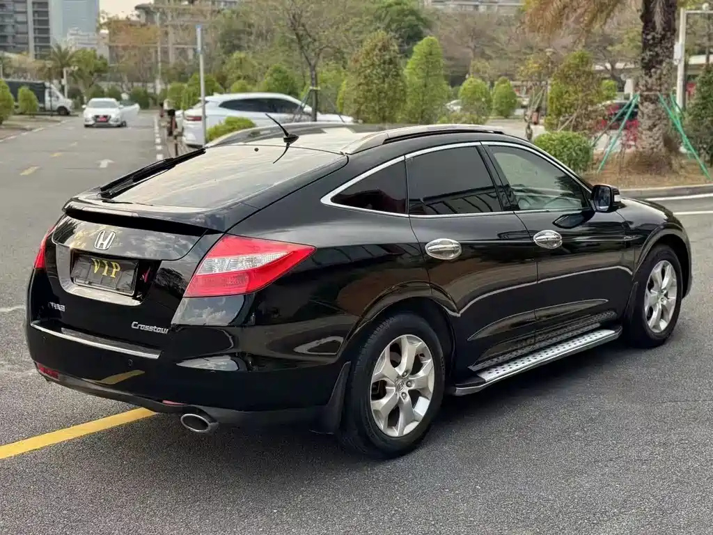 HONDA CROSSTOUR 2014