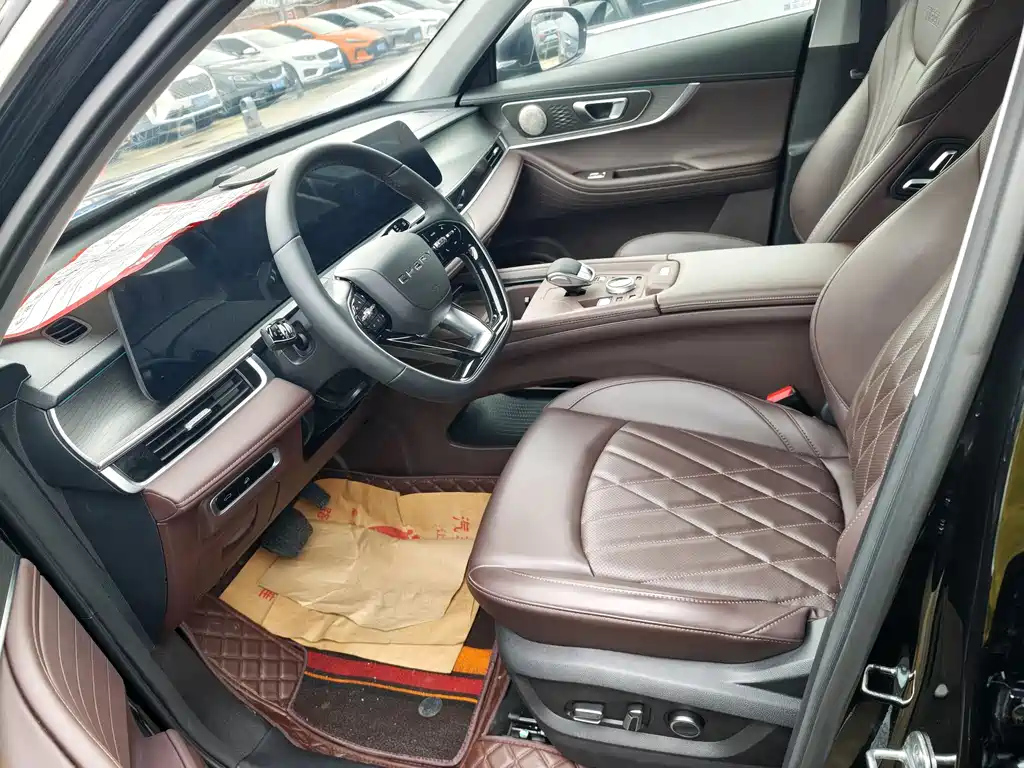 CHERY TIGGO 8 PRO 2024