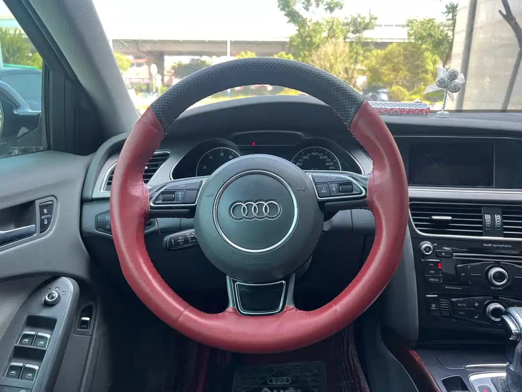 AUDI A4L 2014