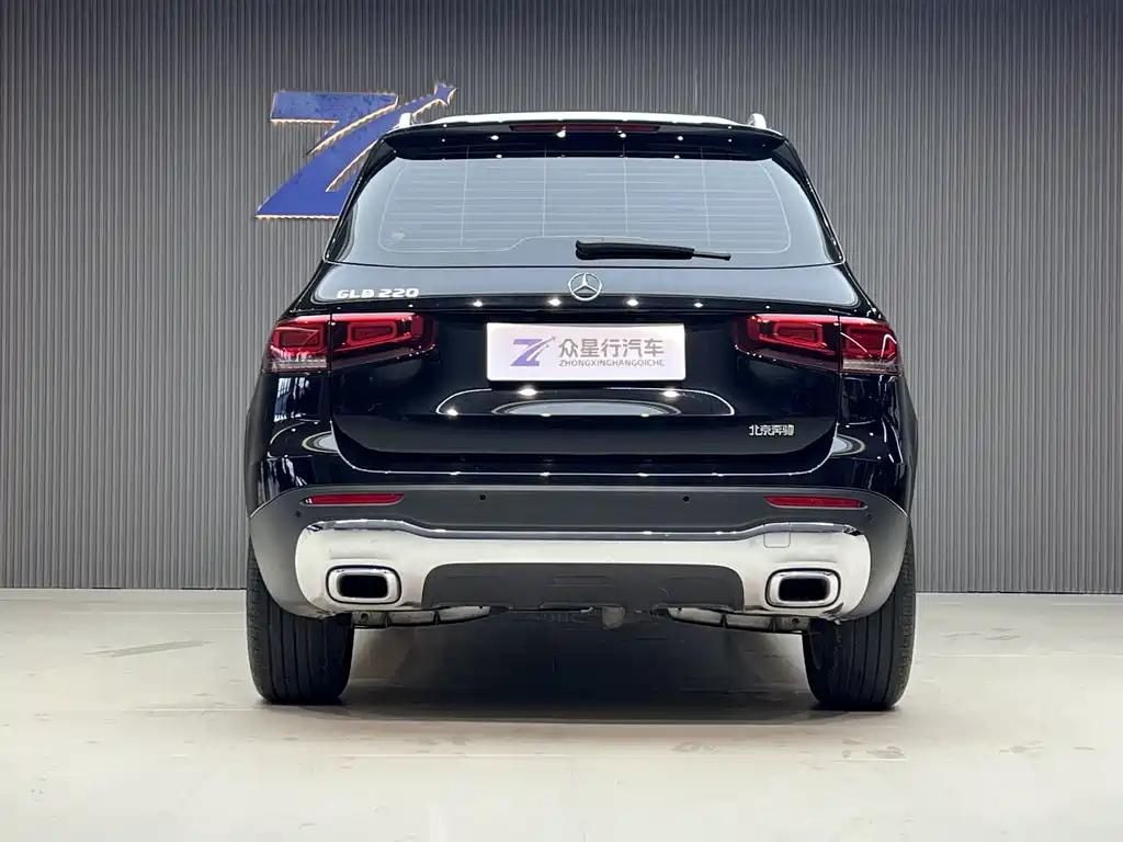 MERCEDES BENZ GLB 2024