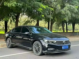 VOLKSWAGEN MAGOTAN 2022