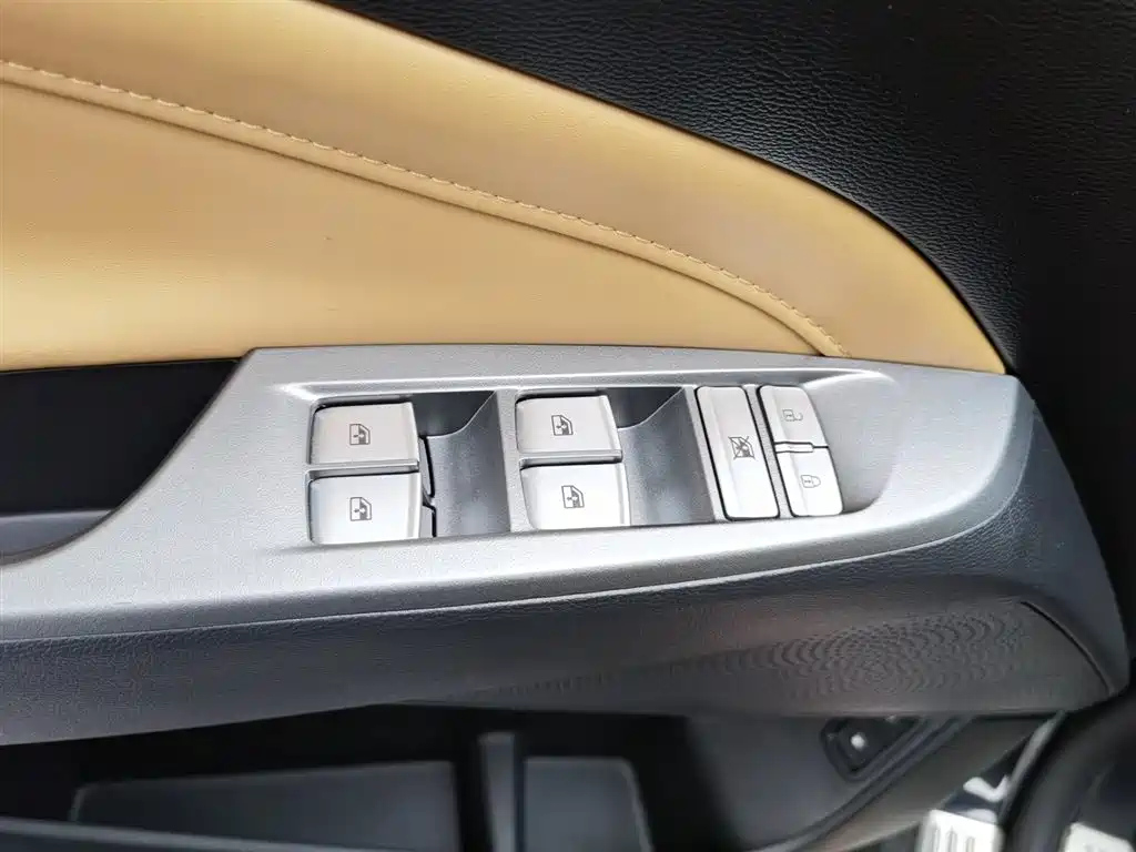 OTHER G50 PLUG IN HYBRID 2025