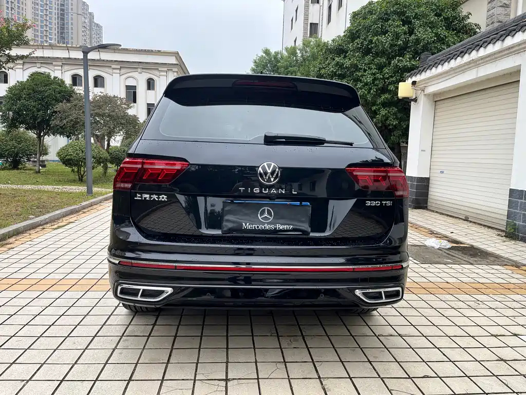 VOLKSWAGEN TIGUAN L 2022