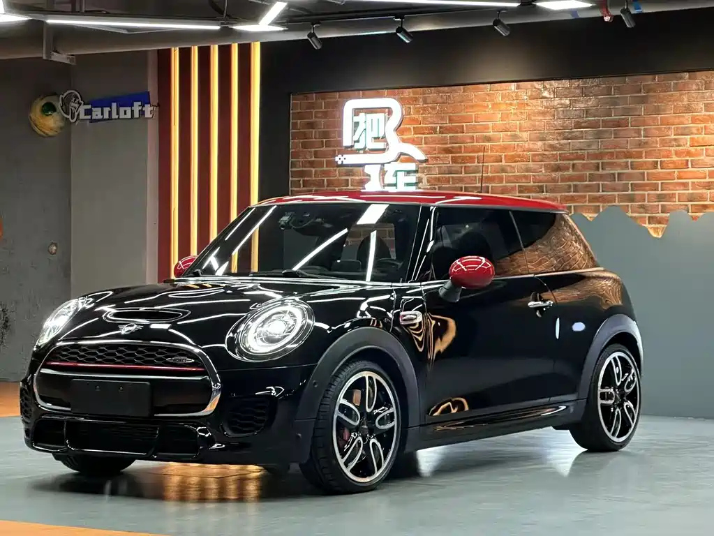 MINI JCW 2019
