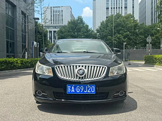 BUICK LACROSSE 2011