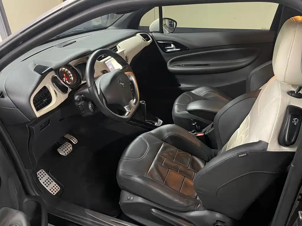 DS 3 CLASSIC 2012